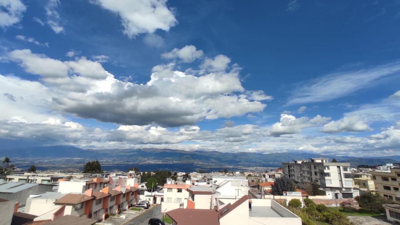 Departamento Sector De La Embajada Americana Quito Luaran gambar